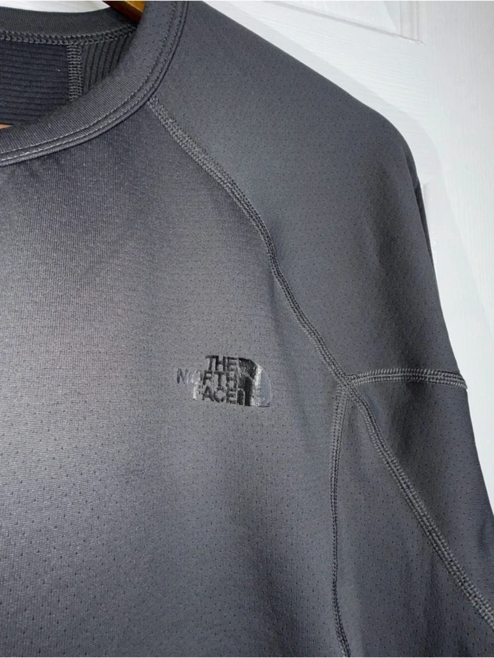 The North Face Mens Large Long Sleeve Performance Active Shirt L Gray FlashDry